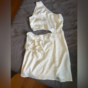 One shoulder white dress